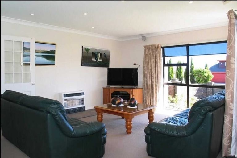 Photo of property in 14 Tombane Terrace, Papakowhai, Porirua, 5024