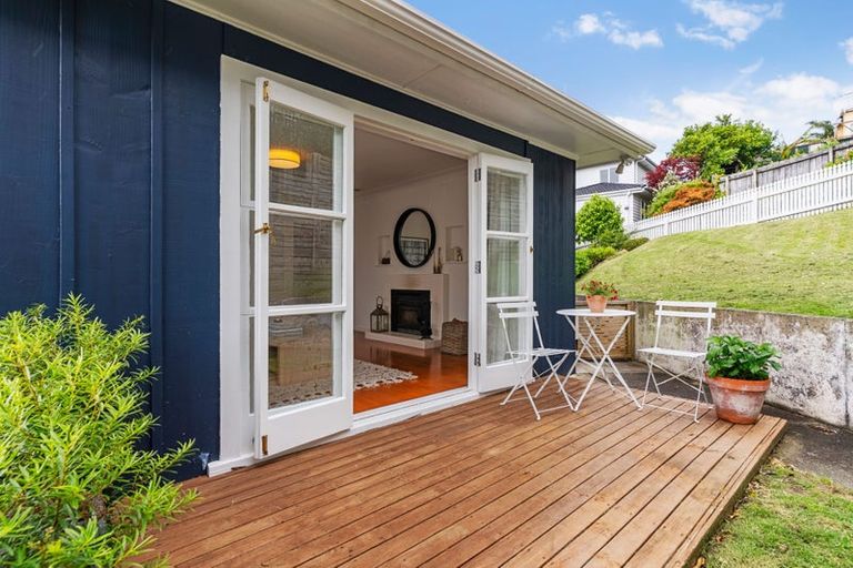 Photo of property in 101 Island Bay Road, Beach Haven, Auckland, 0626