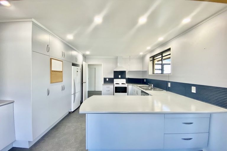 Photo of property in 179 Hobsonville Road, Hobsonville, Auckland, 0618