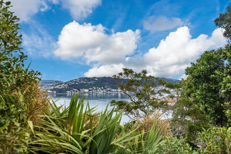 Photo of property in 7 Himalaya Crescent, Khandallah, Wellington, 6035