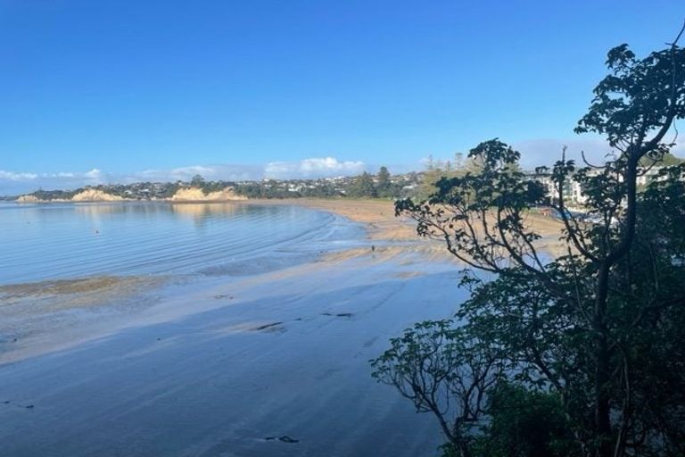 Photo of property in 120a Awaruku Road, Torbay, Auckland, 0630