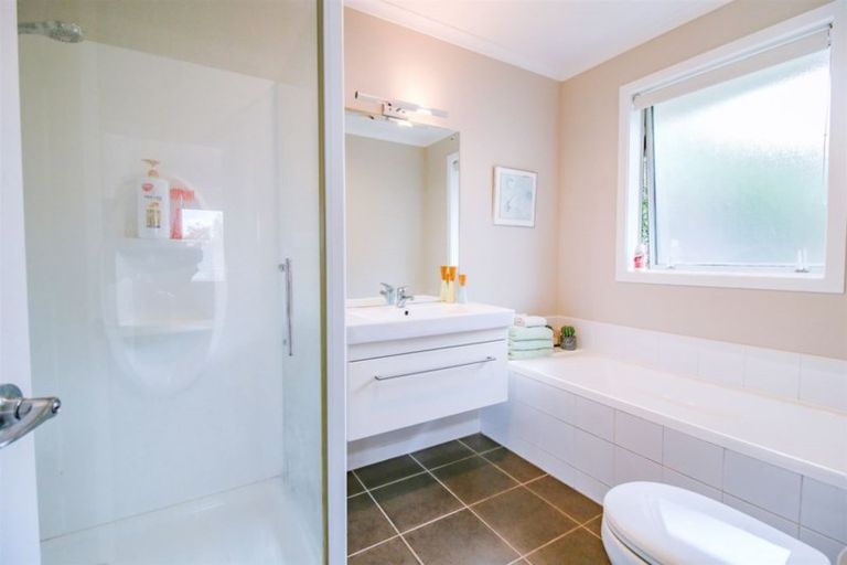 Photo of property in 11 Lithgow Drive, Otamatea, Whanganui, 4500