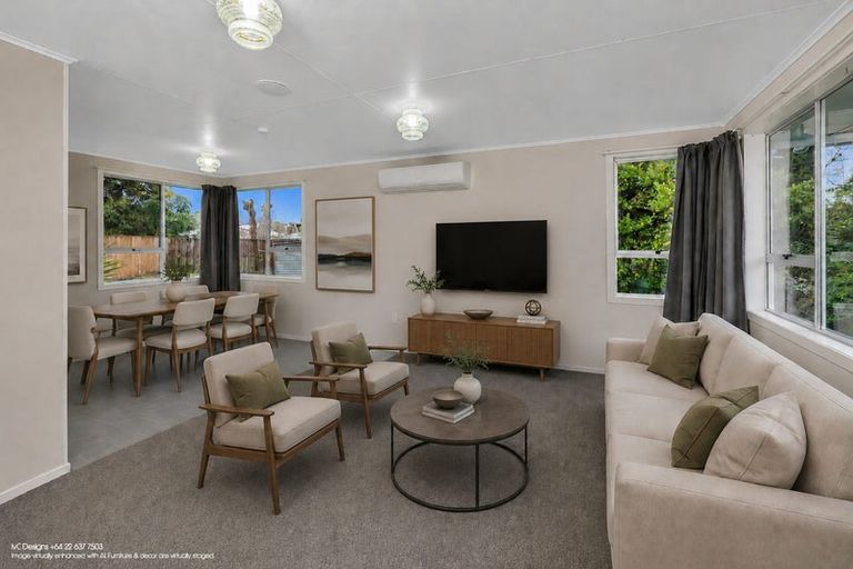 Photo of property in 10 Gannet Place, One Tree Point, 0118