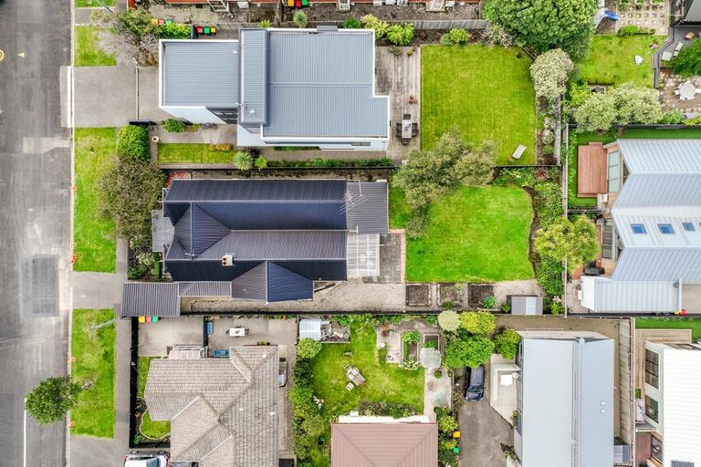 Photo of property in 24 Albert Street, Saint Clair, Dunedin, 9012