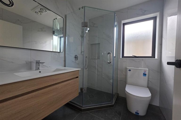 Photo of property in 8a Cheviot Street, Mangere East, Auckland, 2024
