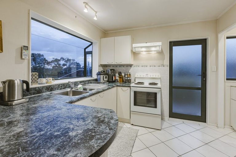 Photo of property in 107 Pah Road, Cockle Bay, Auckland, 2014