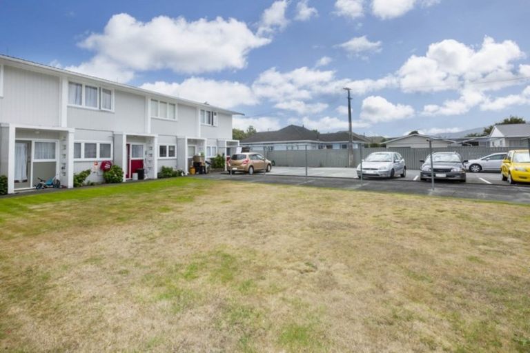 Photo of property in 14/6-8 Keys Street, Elderslea, Upper Hutt, 5018
