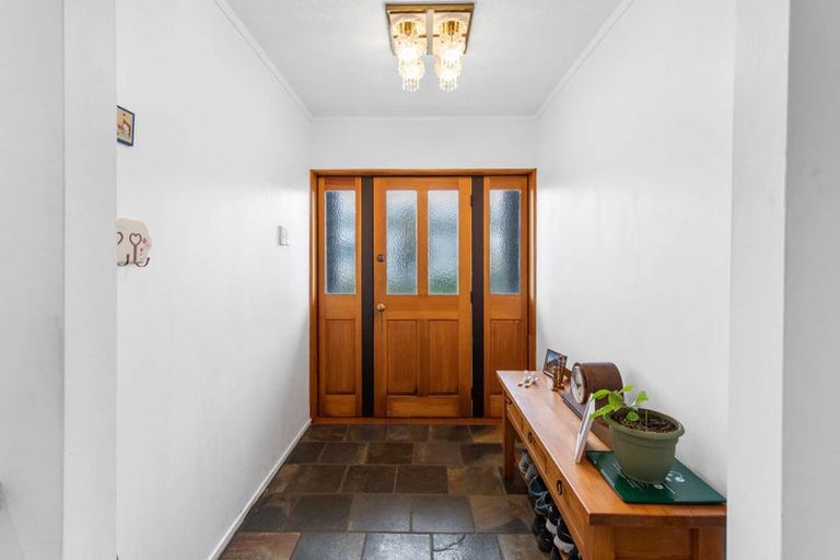 Photo of property in 15 Elmslie Place, Owhata, Rotorua, 3010