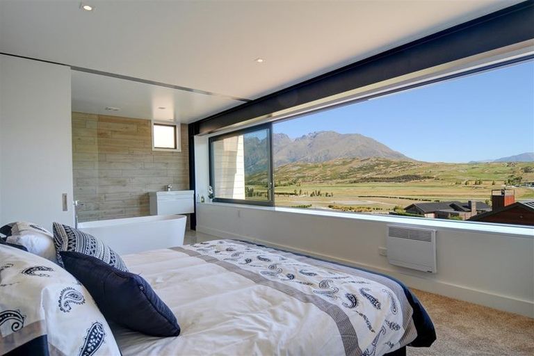 Photo of property in 5a Jackby Court, Jacks Point, Queenstown, 9371