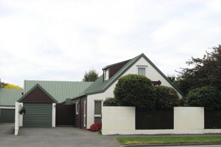 Photo of property in 1/141 Grahams Road, Burnside, Christchurch, 8053