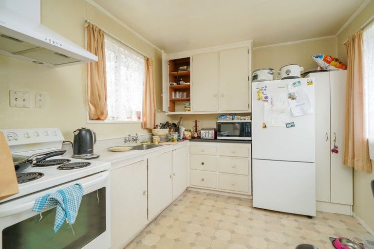 Photo of property in 8 Burns Street, Kew, Invercargill, 9812