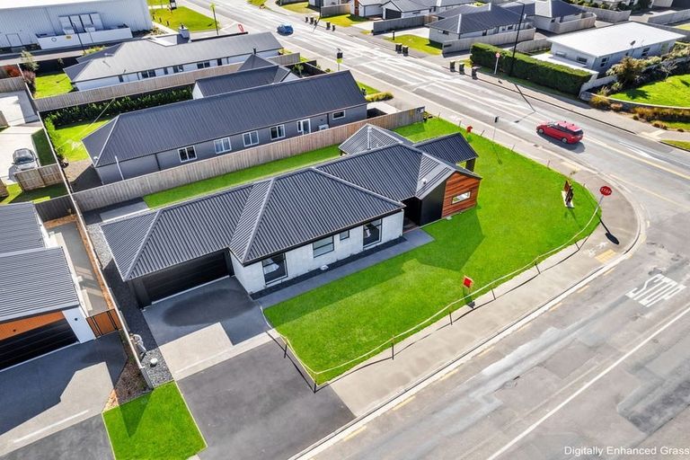 Photo of property in 2 Dynes Road, Rolleston, 7615