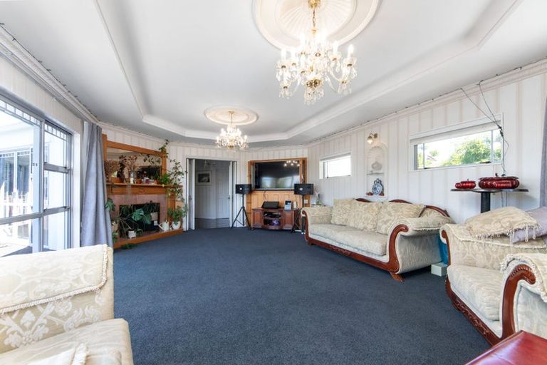 Photo of property in 48 Cherub Place, West Harbour, Auckland, 0618