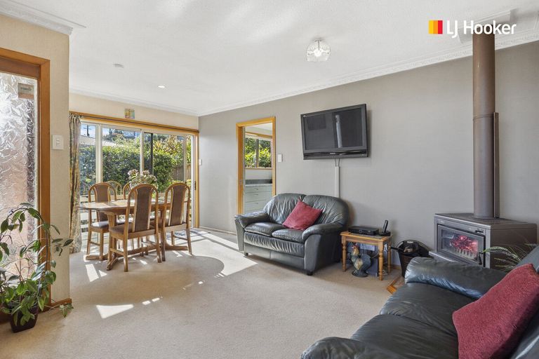Photo of property in 73 Mckerrow Street, Shiel Hill, Dunedin, 9013