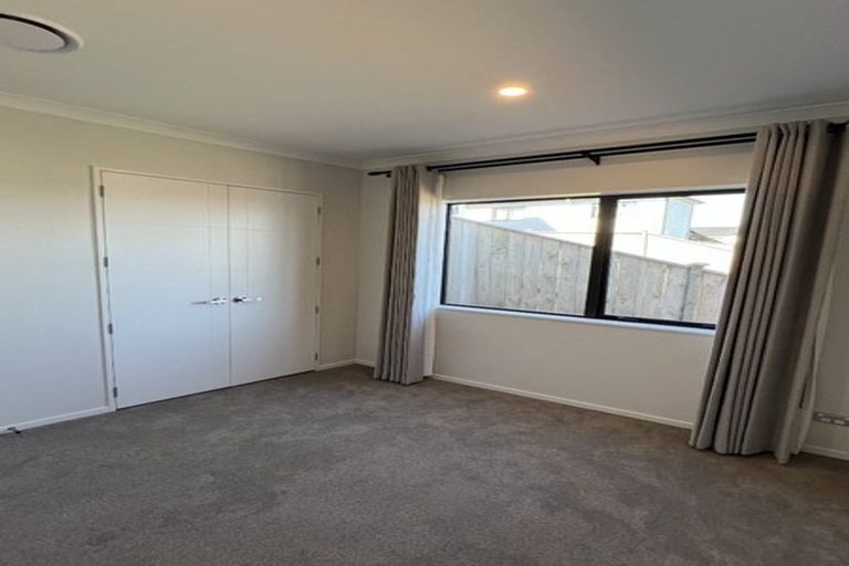 Photo of property in 35 Ksenia Drive, Flat Bush, Auckland, 2019