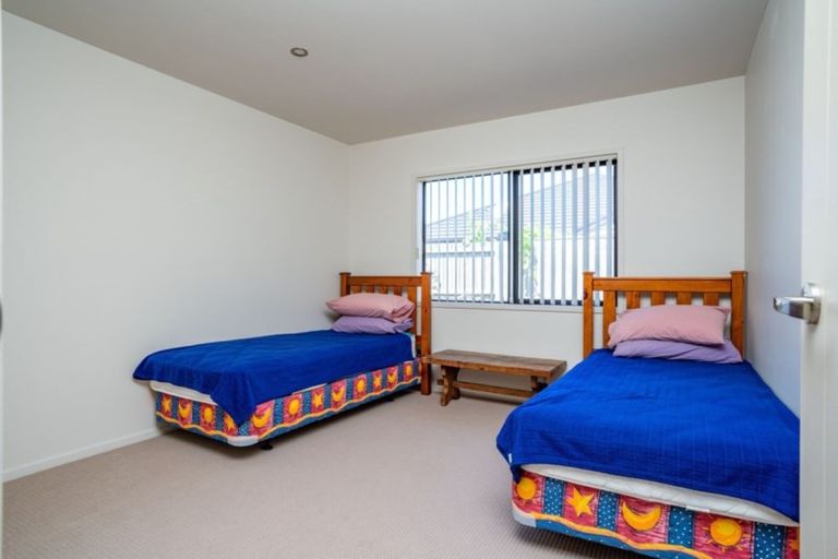 Photo of property in 7 O'farrell Drive, One Tree Point, 0118