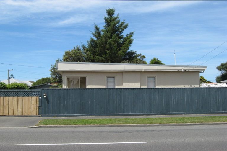 Photo of property in 307 Estuary Road, South New Brighton, Christchurch, 8062