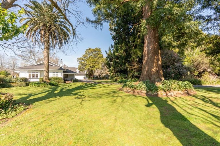 Photo of property in 1782 Te Pahu Road, Karamu, Hamilton, 3285