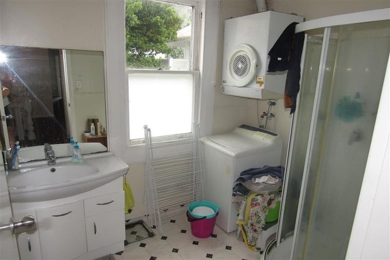 Photo of property in 102 Tinakori Road, Thorndon, Wellington, 6011