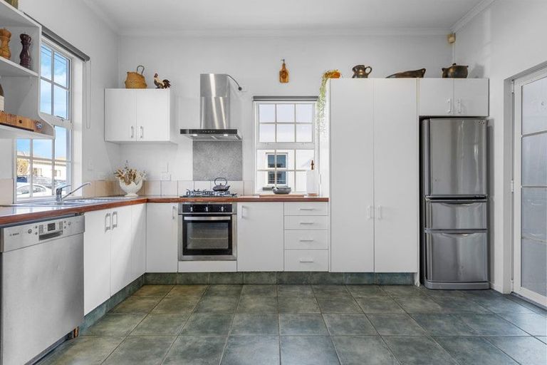 Photo of property in 9e Crohane Place, Addington, Christchurch, 8024