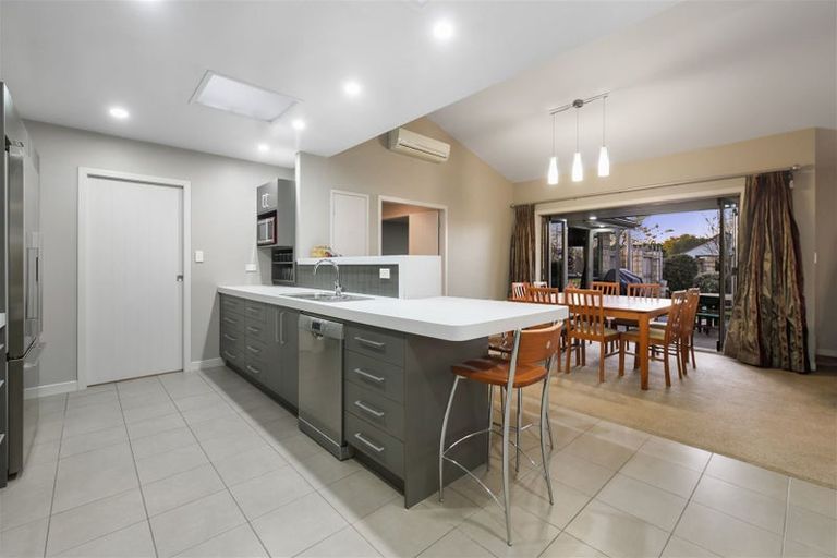 Photo of property in 34 Somerton Drive, Huntington, Hamilton, 3210