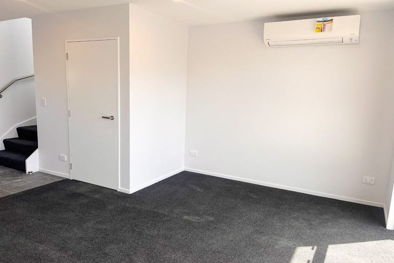 Photo of property in 4/6 Trent Street, Linwood, Christchurch, 8011
