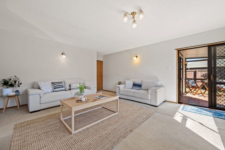 Photo of property in 2/267 Sawyers Arms Road, Bishopdale, Christchurch, 8053