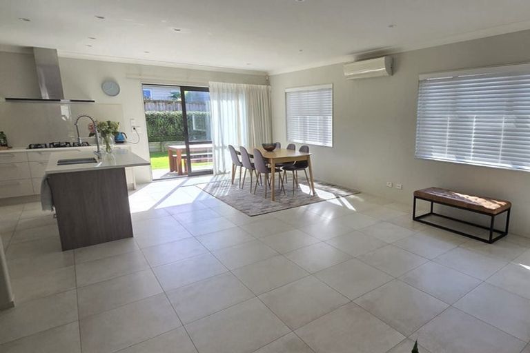 Photo of property in 9 Kabardin Street, Karaka, Papakura, 2113
