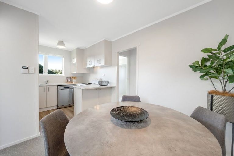 Photo of property in 2/66 Prince Regent Drive, Half Moon Bay, Auckland, 2012