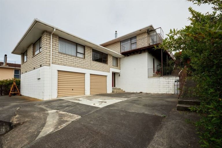 Photo of property in 72 Churchill Street, Kaikoura, 7300