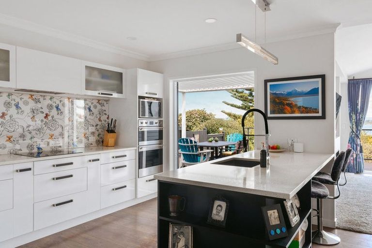 Photo of property in 95a Harbour View Road, Omokoroa, 3114