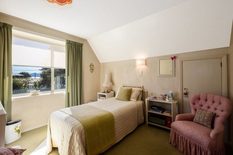 Photo of property in 425 Muritai Road, Eastbourne, Lower Hutt, 5013