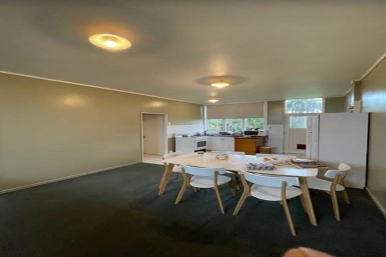 Photo of property in 17 Sylvan Crescent, Te Atatu South, Auckland, 0610
