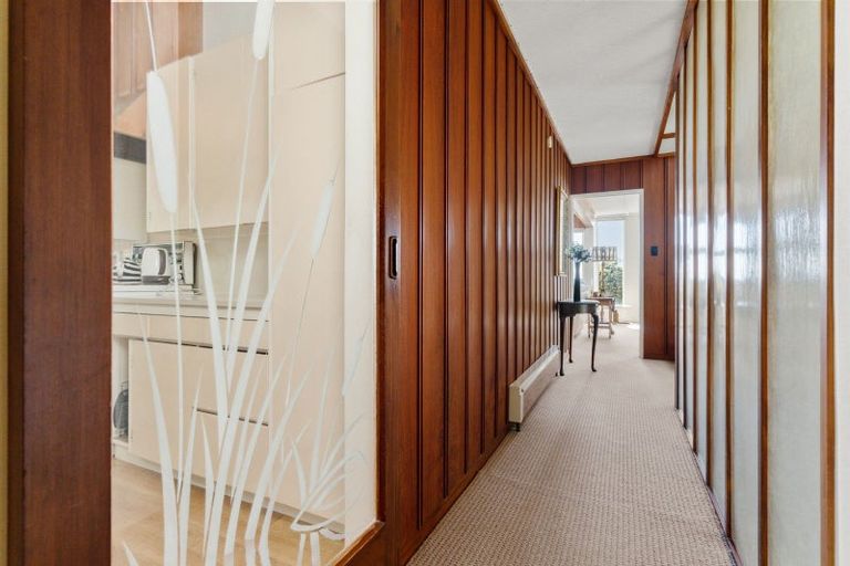 Photo of property in 4 Michael Avenue, Mount Pleasant, Christchurch, 8081