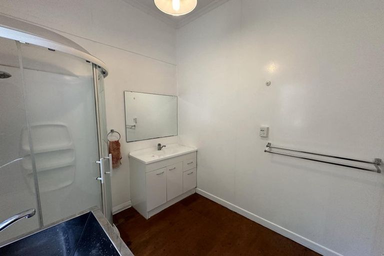 Photo of property in 75 Todman Street, Brooklyn, Wellington, 6021