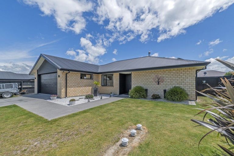 Photo of property in 13 Cressy Place, Darfield, 7510