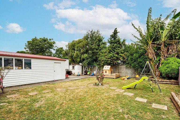 Photo of property in 68 Churton Crescent, Taita, Lower Hutt, 5011