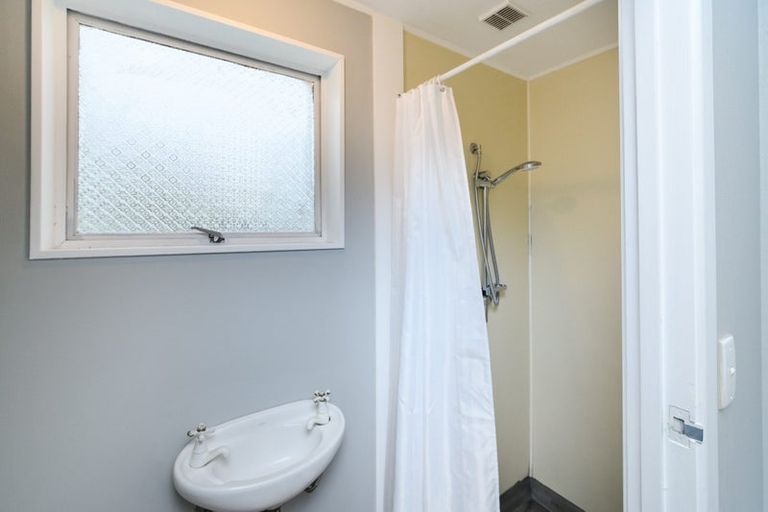 Photo of property in 14 Apollo Parade, Milson, Palmerston North, 4414