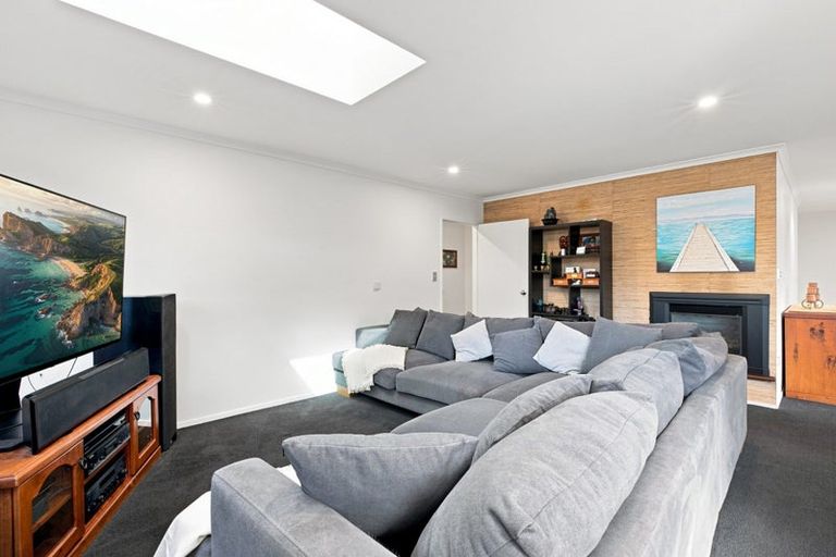 Photo of property in 32 Aranui Drive, Papamoa Beach, Papamoa, 3118