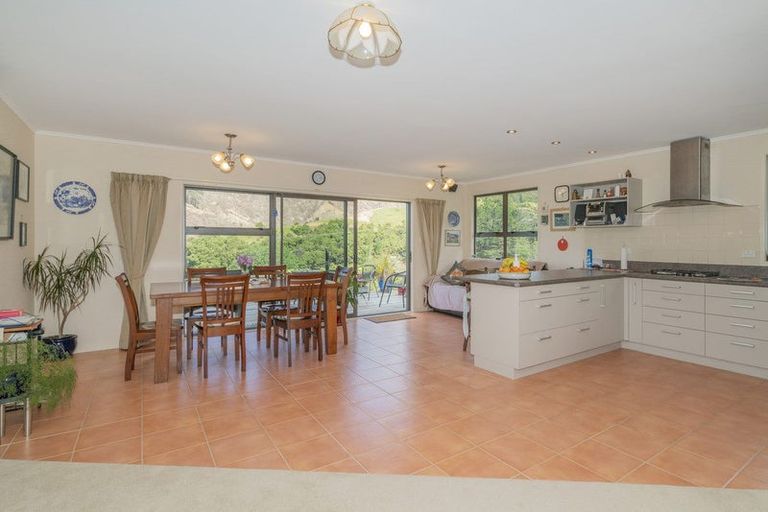 Photo of property in 29 School Of Mines Lane, Kuaotunu, Whitianga, 3592