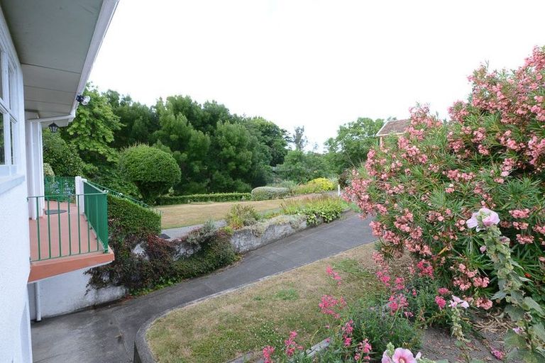 Photo of property in 63 Havelock Road, Havelock North, 4130