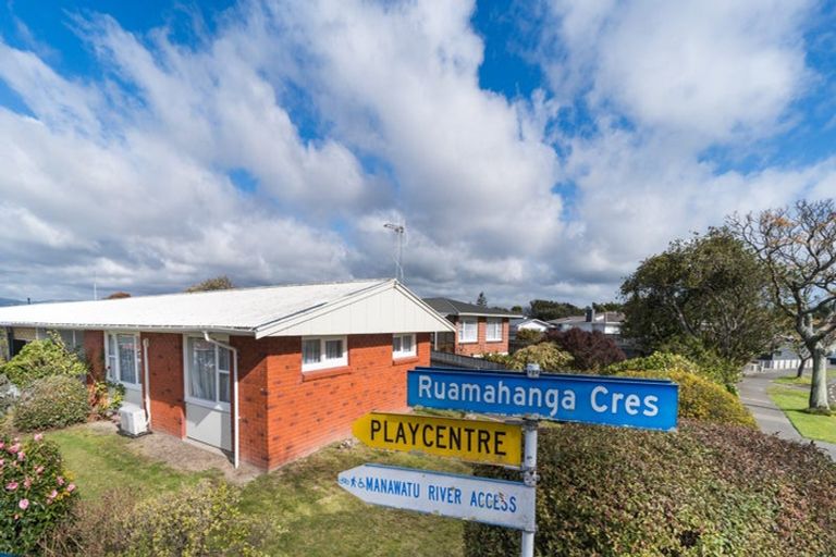 Photo of property in 144 Limbrick Street, Terrace End, Palmerston North, 4410