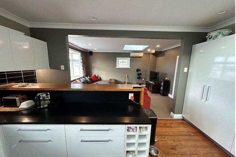 Photo of property in 9 Mckenzie Terrace, Te Aro, Wellington, 6011