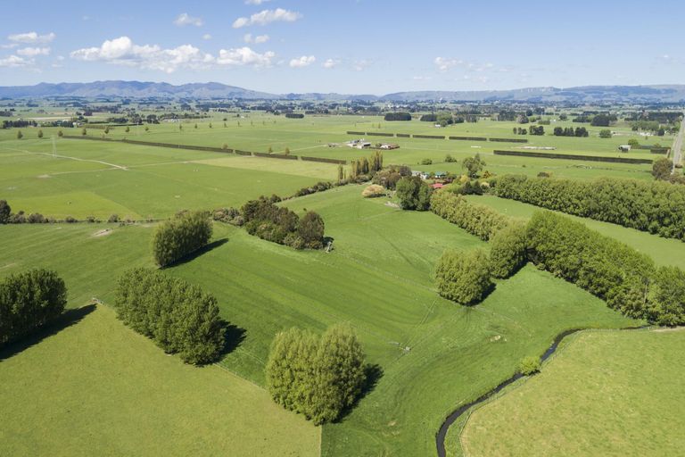 Photo of property in 1293c Roberts Line, Bunnythorpe, Palmerston North, 4478