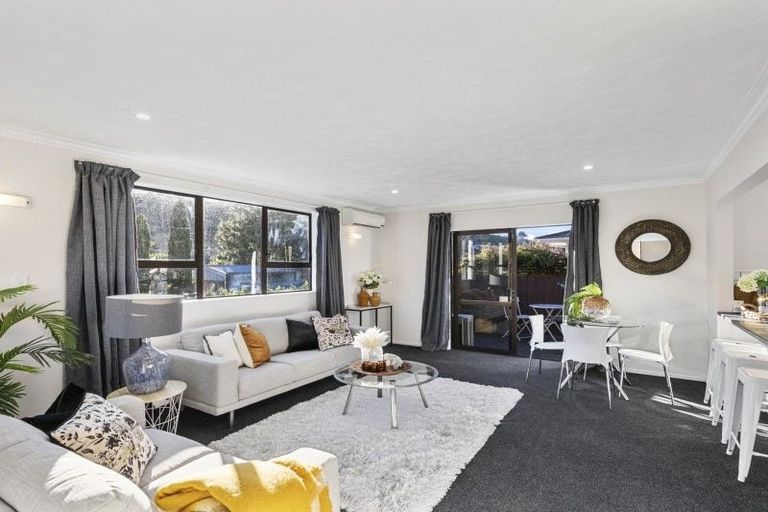 Photo of property in 16a Rawhiti Street, Stokes Valley, Lower Hutt, 5019