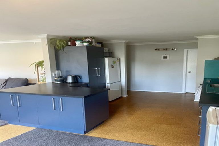 Photo of property in 10 Helen Street, Brooklyn, Wellington, 6021