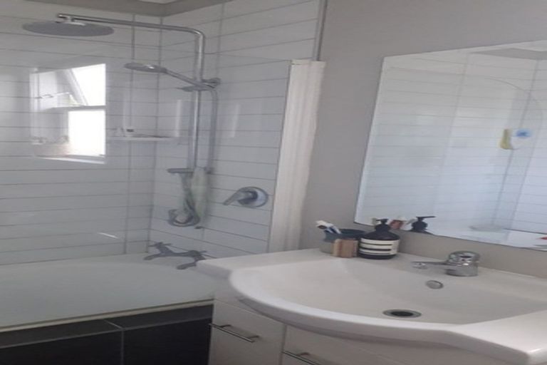 Photo of property in 30 Sheridan Crescent, Trentham, Upper Hutt, 5018