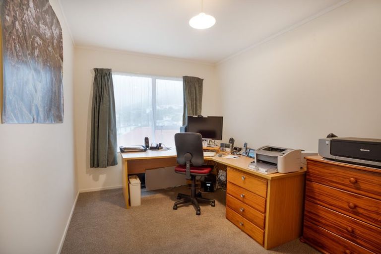 Photo of property in 4 Tralee Place, Johnsonville, Wellington, 6037