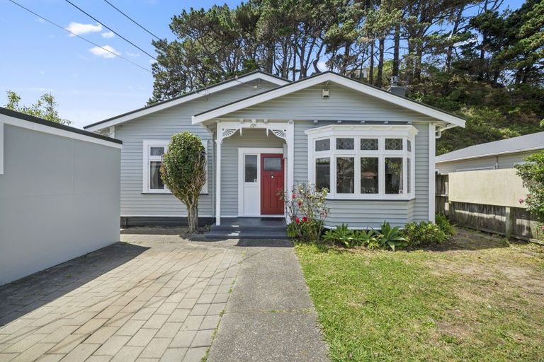 Photo of property in 34 Darlington Road, Miramar, Wellington, 6022