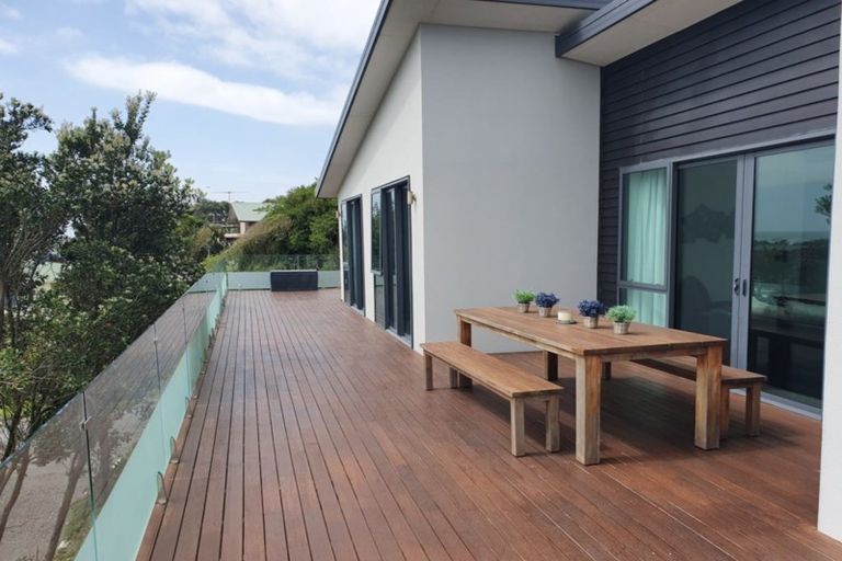 Photo of property in 9 Warburton Street, Karoro, Greymouth, 7805